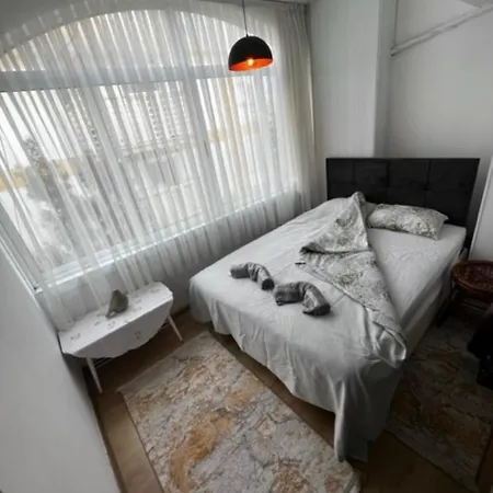 Apartament Center 3 150 M To Kirenia